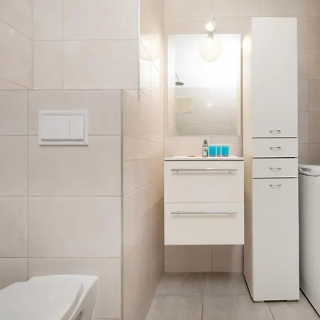 Pogonowskiego 2-bedroom By Bookinghost Łódź