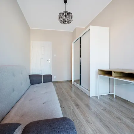 Pogonowskiego 2-bedroom アパート