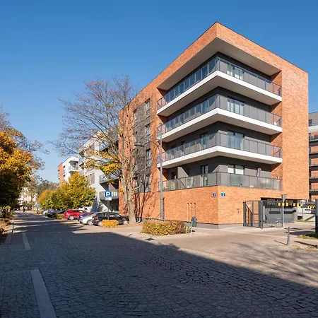 Pogonowskiego 2-bedroom By Bookinghost *