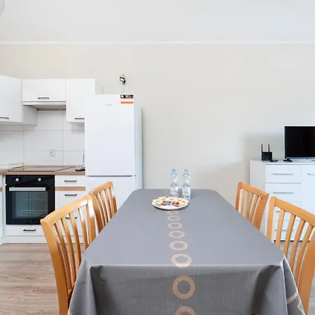 Pogonowskiego 2-bedroom By Bookinghost Łódź
