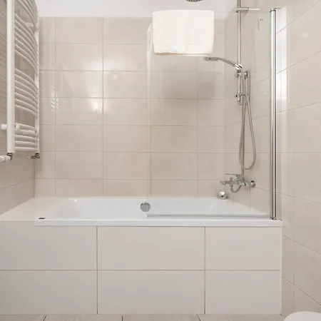 Pogonowskiego 2-bedroom By Bookinghost Apartament Łódź