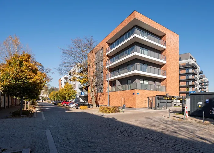 Pogonowskiego 2-bedroom By Bookinghost *