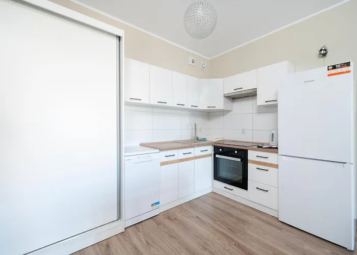 Pogonowskiego 2-bedroom By Bookinghost